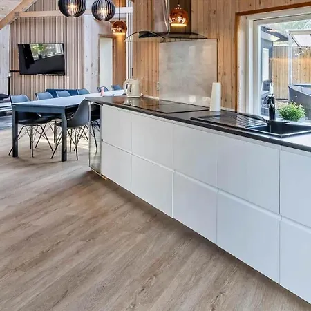 Ve100-vejers-strand-fugltoft-1 *